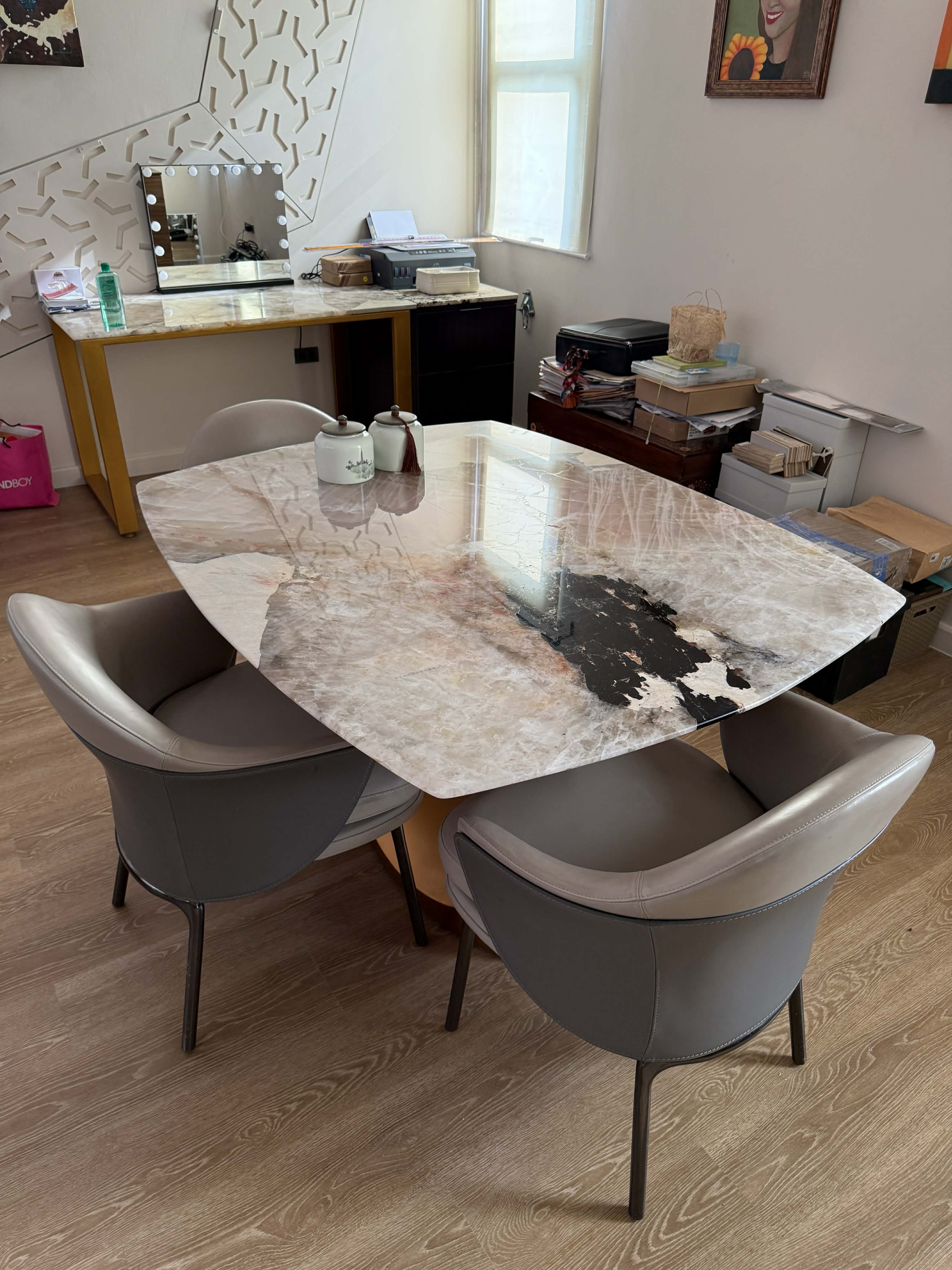 Dining Table Image 7